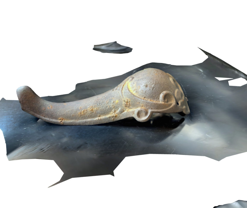 Metal decorative piece for furnace